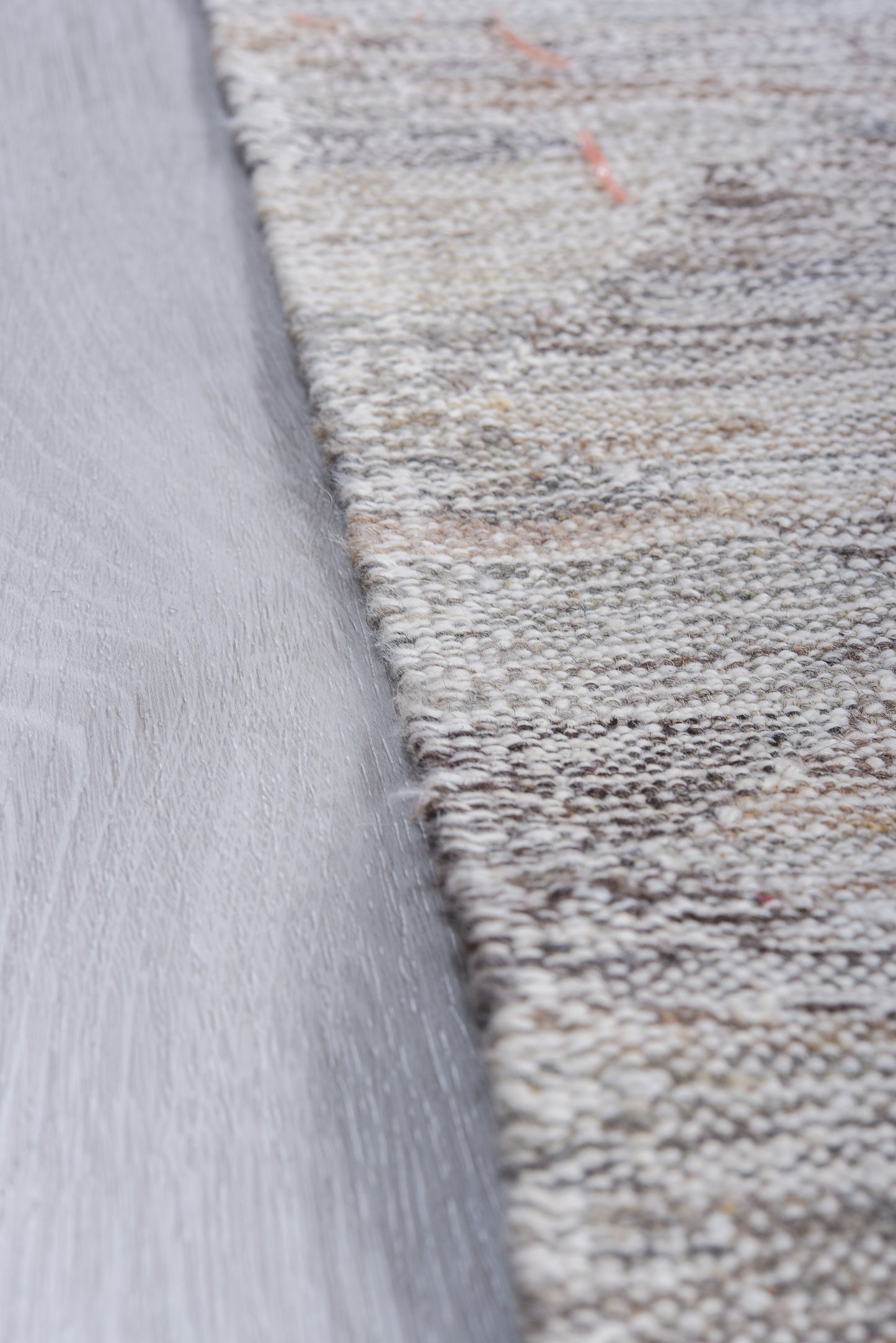 Modern Kilim flat weave | 5 x 7 | Area Rug | tribal design | Light Gray, White, Beige | hand woven (3333)