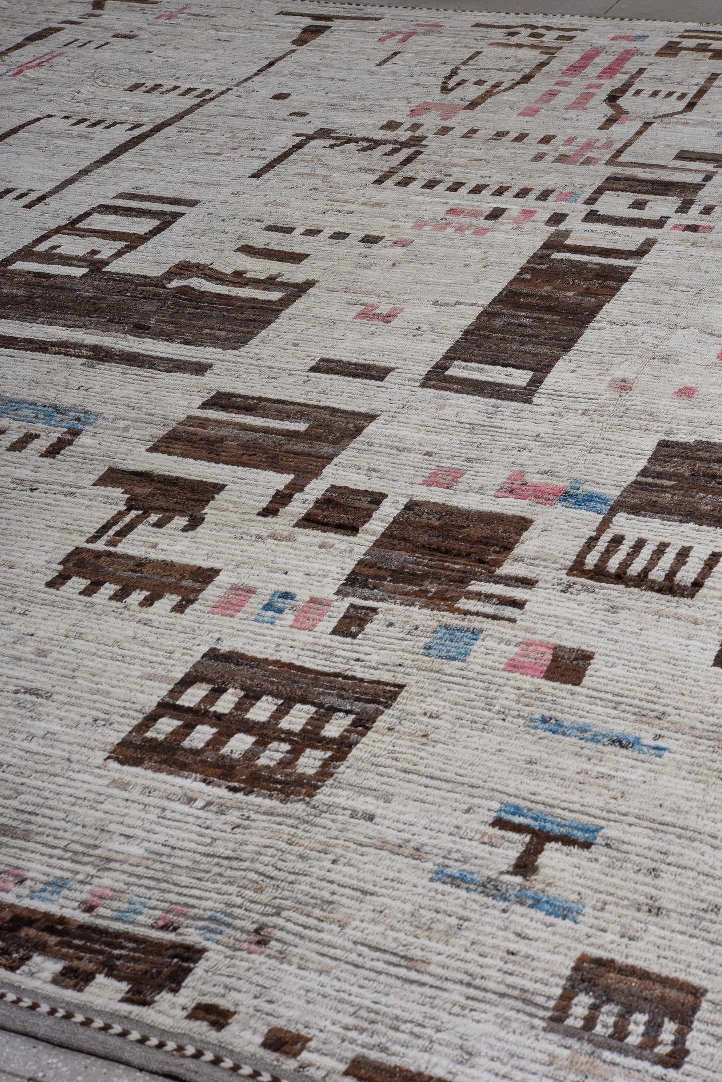 Moroccan Tribal design handmade rug 14 x 17 | beige and brown | 100% wool | hand knotted (4841)
