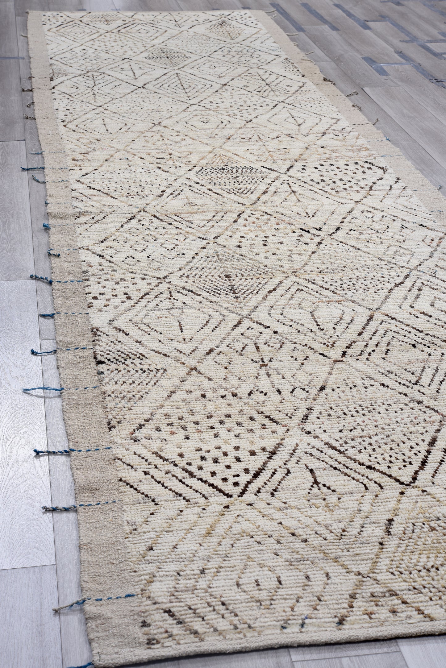 Moroccan Handmade Runner 4 X 16 |Beige, Bronze, Brown| Hand knotted (4357)