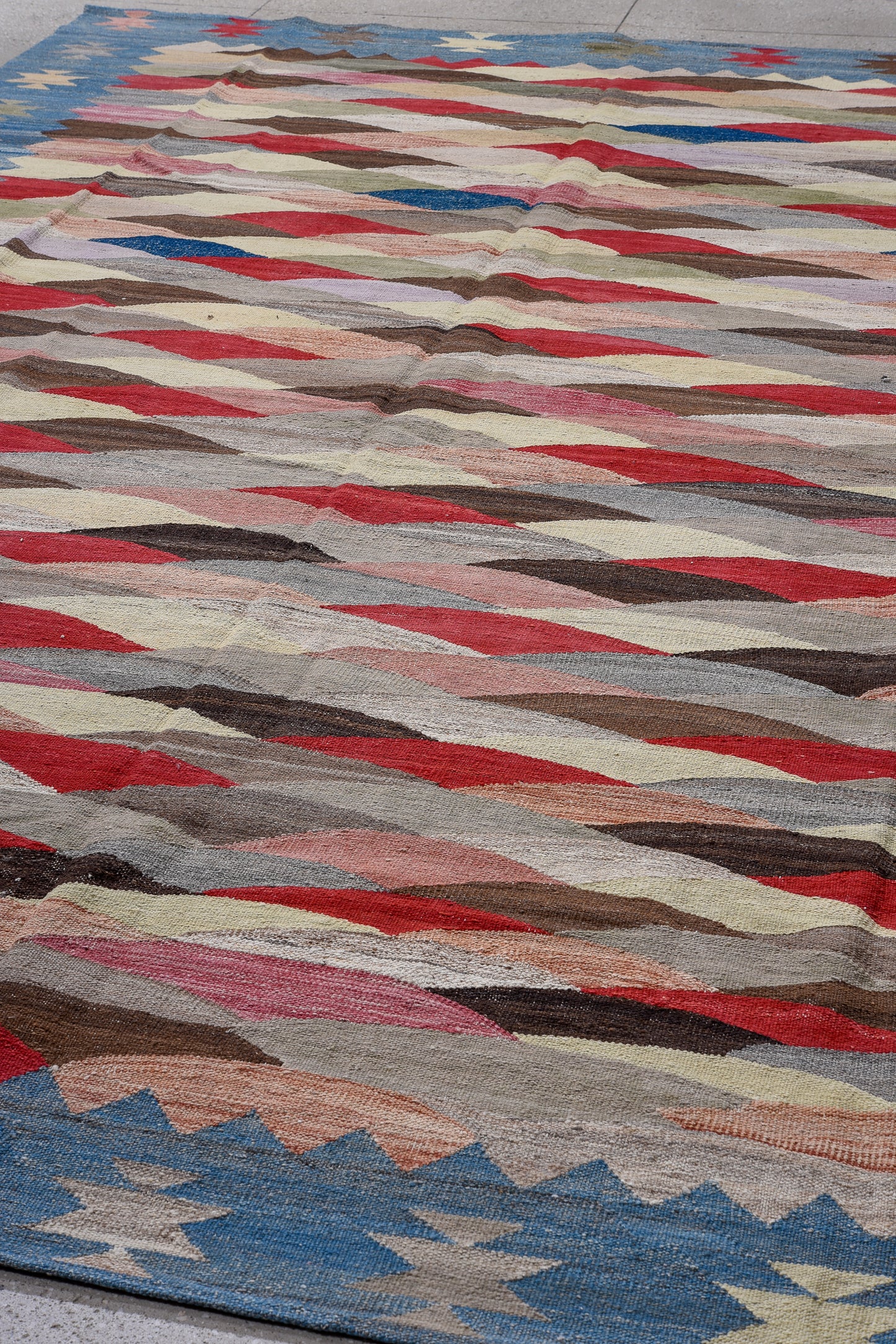 Modern Kilim flat weave | 10 x 14 | Area Rug | tribal design | brown, beige, grey, blue, pink, red| hand woven (5041)